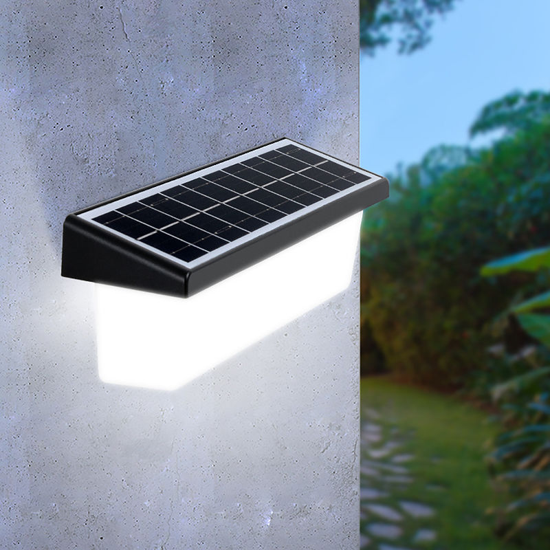 نور خورشیدی دیوار باغ 8-10 ساعت زمان کار 40PCSX 0.2W SMD 2835 LED